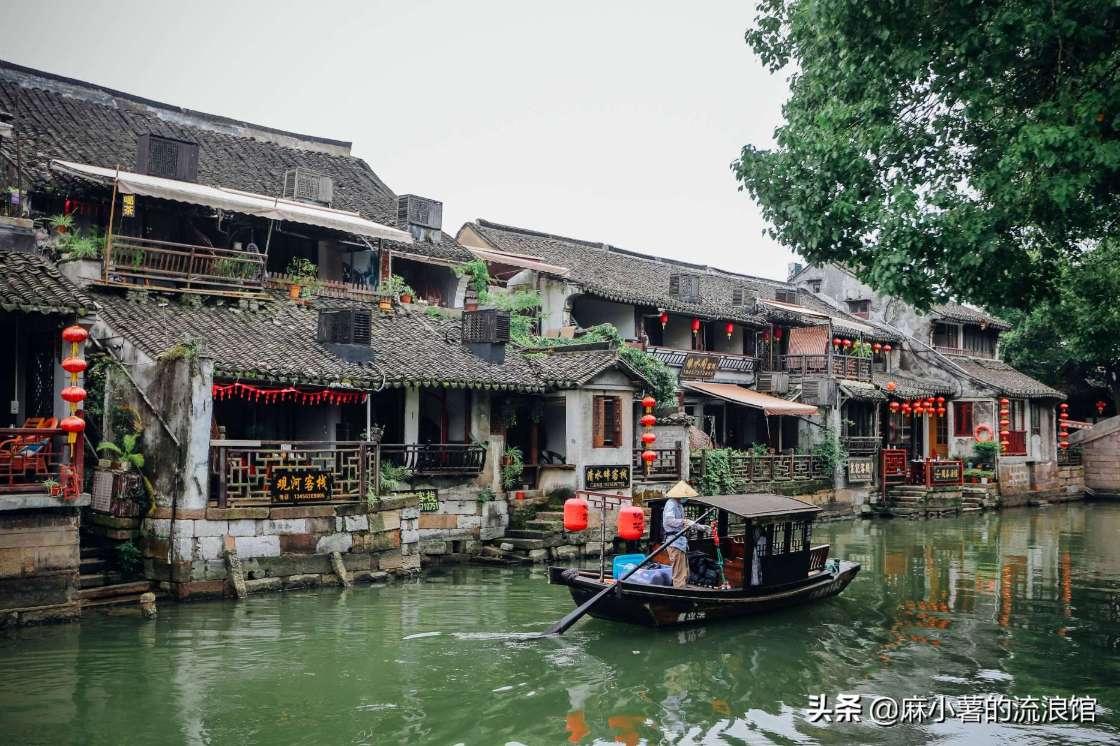 嫂子要生宝宝了，打算买条项链送给她，我看中了赛菲尔的金猪手串，谁清楚孕妇能不能佩戴？